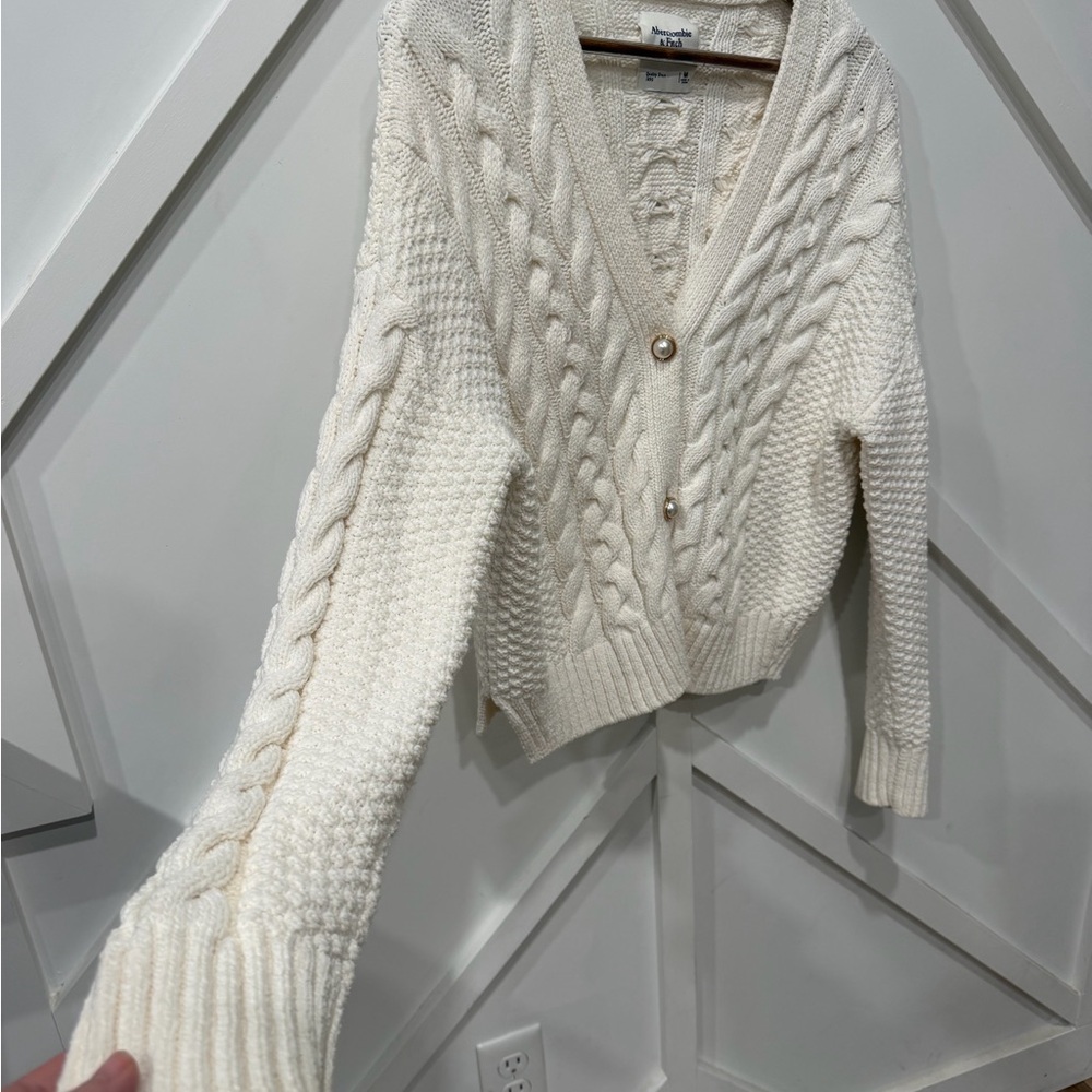 Abercrombie & Fitch White Cable Knit Cardigan - Picture 6 of 6
